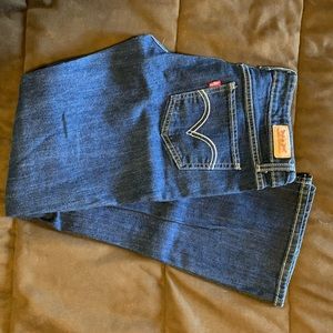 Levi bootcut jeans